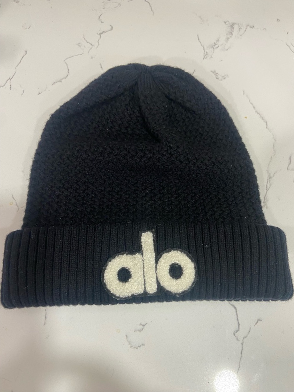 ALO Yoga Knit Black Beanie with White 'alo' Patch NWOT